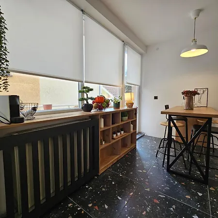 Studio49apartments Quiet In Free Private Parking Fast Wifi Appartement