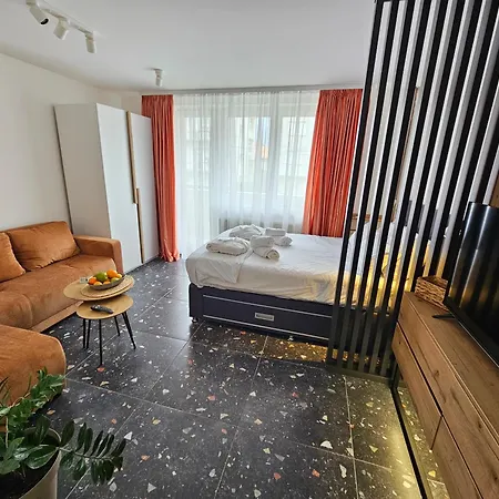 Studio49apartments Quiet In Free Private Parking Fast Wifi Ni