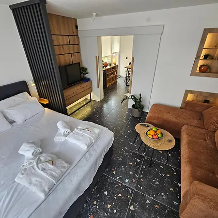 Studio49apartments Quiet In Free Private Parking Fast Wifi Appartamento