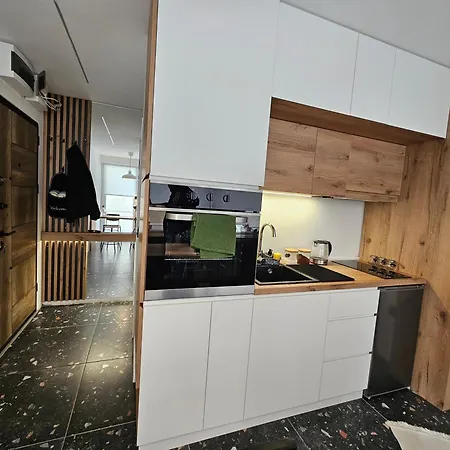 Studio49apartments Quiet In Free Private Parking Fast Wifi *