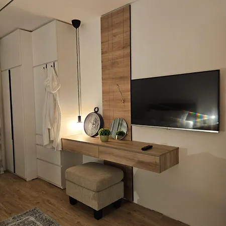 Appartamento Studio49apartments Quiet In Free Private Parking Fast Wifi Ni