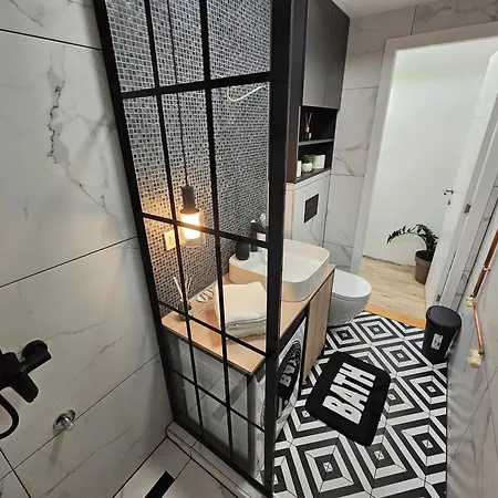 Studio49apartments Quiet In Free Private Parking Fast Wifi Appartamento