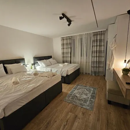 Studio49apartments Quiet In Free Private Parking Fast Wifi Ni