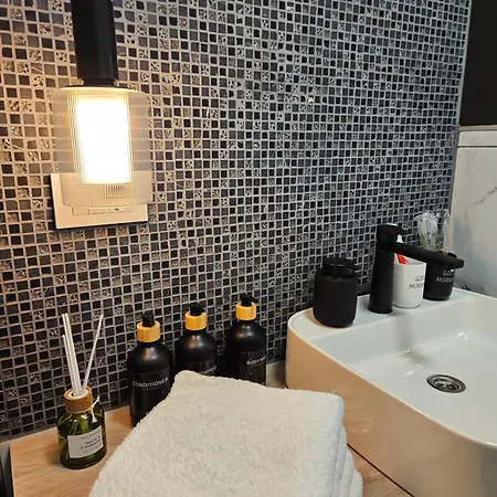 Appartamento Studio49apartments Quiet In Free Private Parking Fast Wifi *