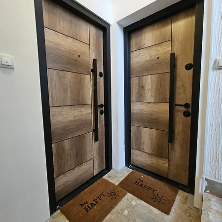 Studio49apartments Quiet In Free Private Parking Fast Wifi Ni