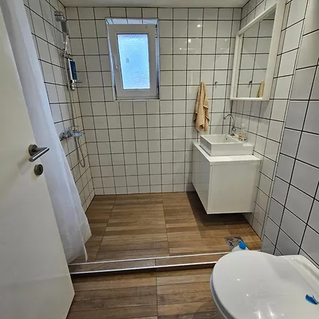 Appartamento Studio49apartments Quiet In Free Private Parking Fast Wifi Ni