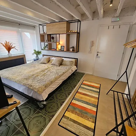 Studio49apartments Quiet In Free Private Parking Fast Wifi Ni