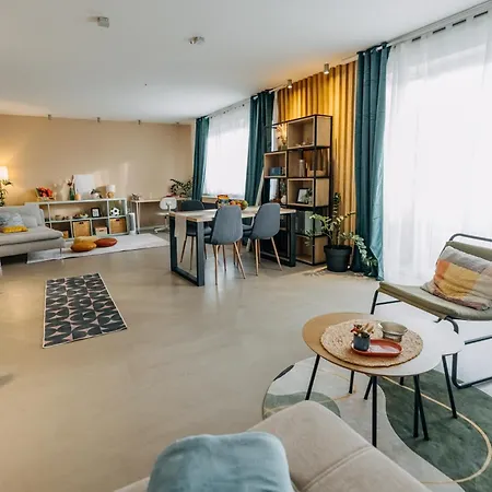 Studio49apartments Quiet In Free Private Parking Fast Wifi *