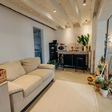 Studio49apartments Quiet In Free Private Parking Fast Wifi