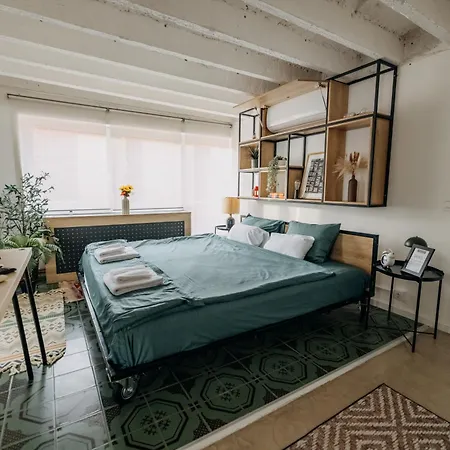 Studio49apartments Quiet In Free Private Parking Fast Wifi Appartement Ni