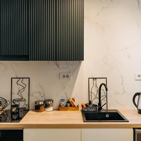 Studio49apartments Quiet In Free Private Parking Fast Wifi Appartement Ni