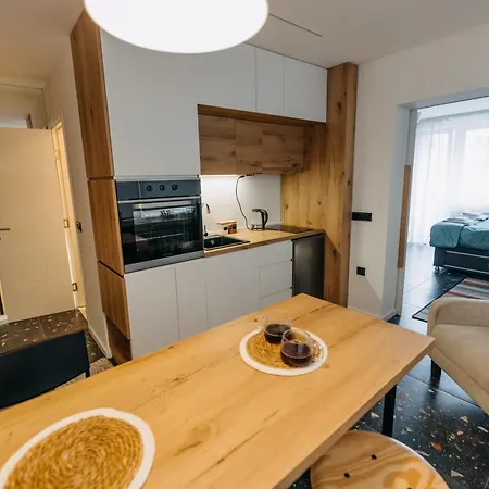 Studio49apartments Quiet In Free Private Parking Fast Wifi *