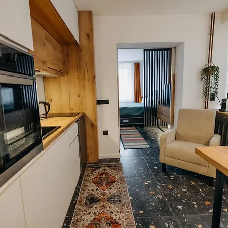 Studio49apartments Quiet In Free Private Parking Fast Wifi *